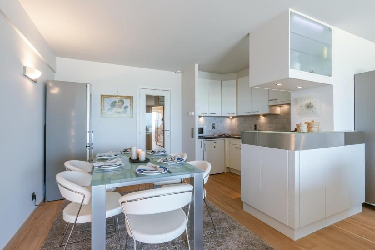 Huswell - Apartment With Stunning Sea View In מידלקרק מראה חיצוני תמונה